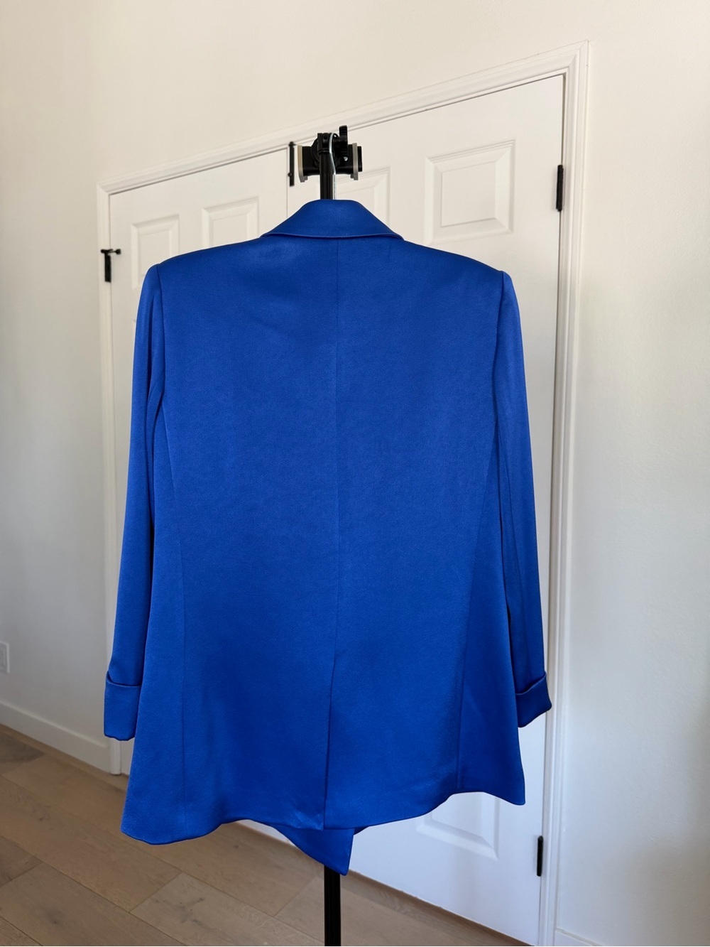 Alice + Olivia Justin Double Breasted Blazer in Royalty Blue, size 2, NWT - Picture 3 of 9